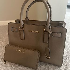 MIchael Kors (MK) Purse and matching Wallet